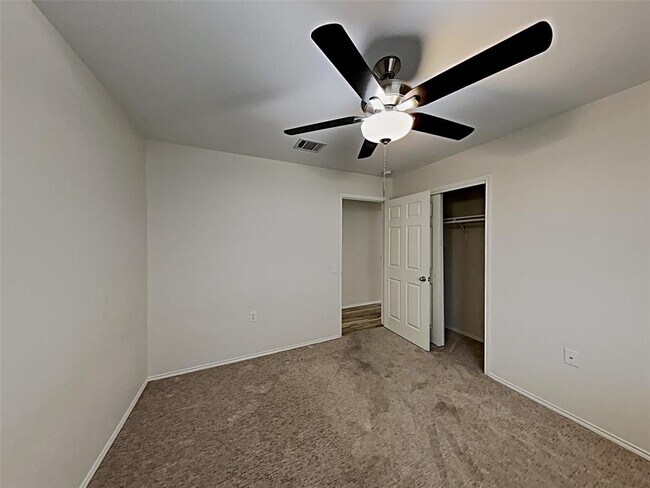 Building Photo - 12417 Sky Harbor Dr