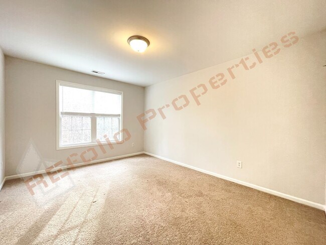 Building Photo - 112 Taylors Creek Ct