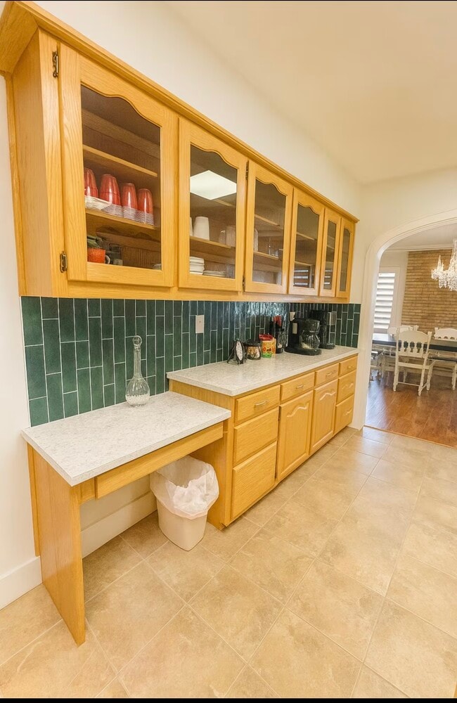 Building Photo - 1300 W Ohio Ave