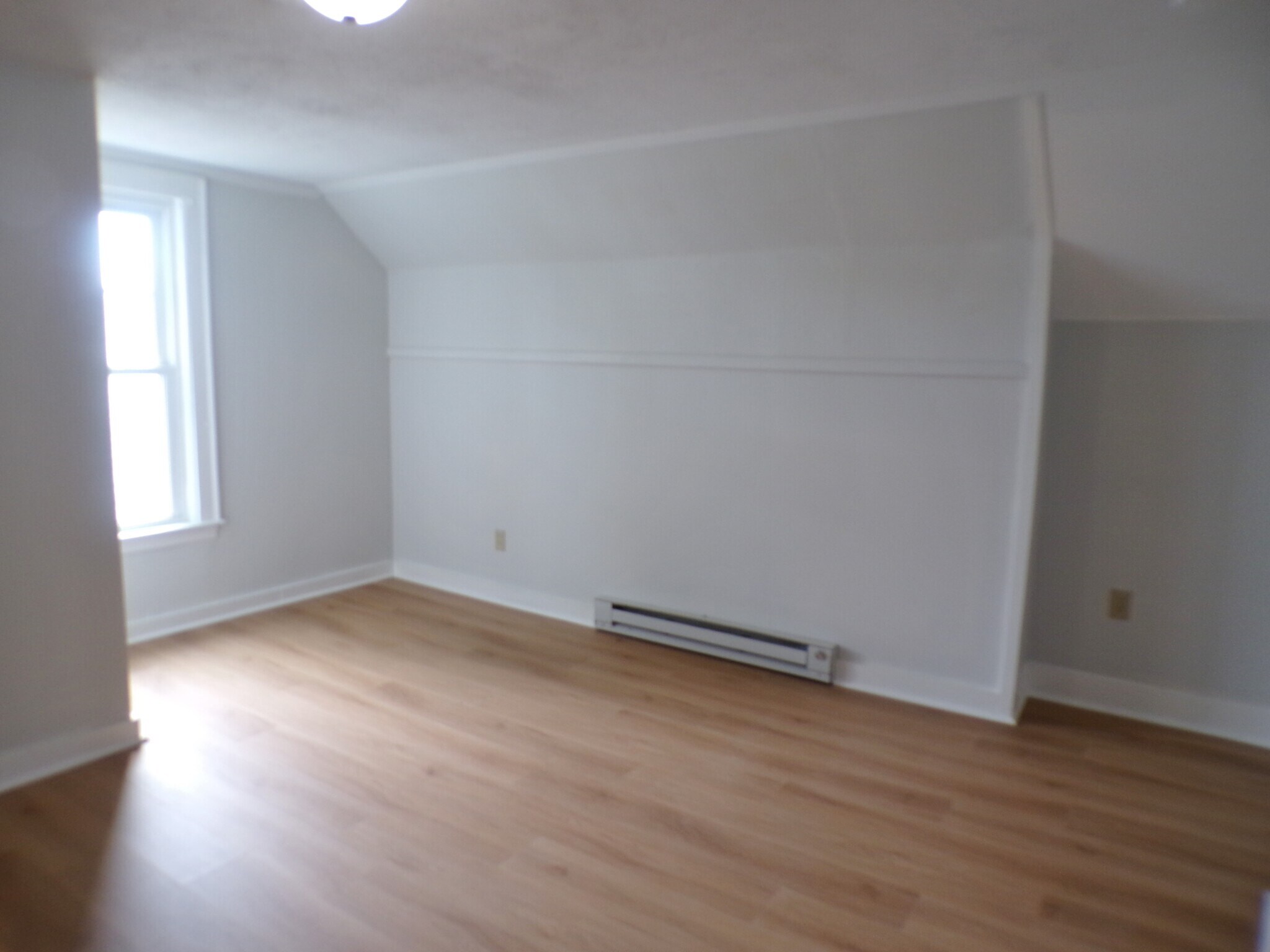 Building Photo - 119 Rockwell St