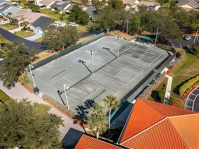 Building Photo - 3832 Sabal Springs Blvd