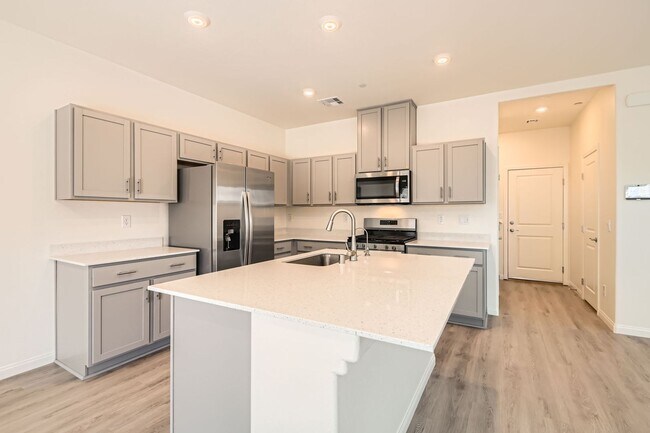 Building Photo - Spacious & Smart: Southern Highlands 4-Bed...