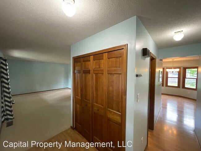Building Photo - 4 br, 2.5 bath House - 4333 Live Oak Blvd