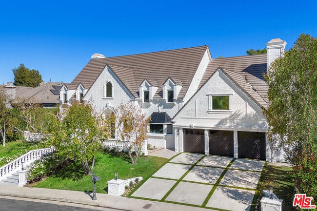Building Photo - 4608 Westchester Dr