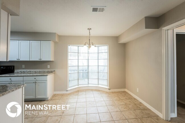 Building Photo - 217 Woodhaven Dr