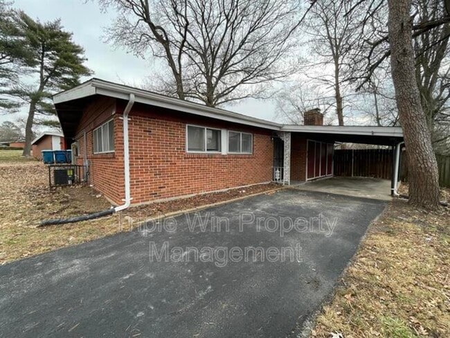 Primary Photo - 8322 Sagewood Ln