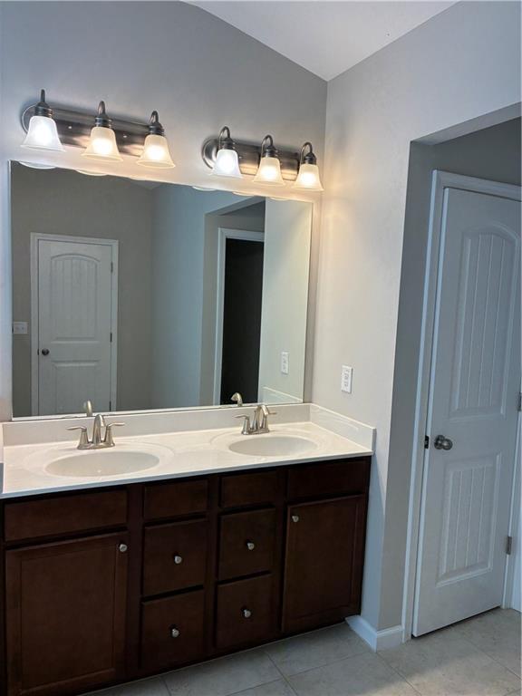 Building Photo - 1335 Hampton Oaks Dr