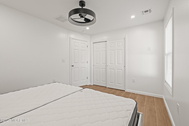 Building Photo - 72 Whalepond Rd