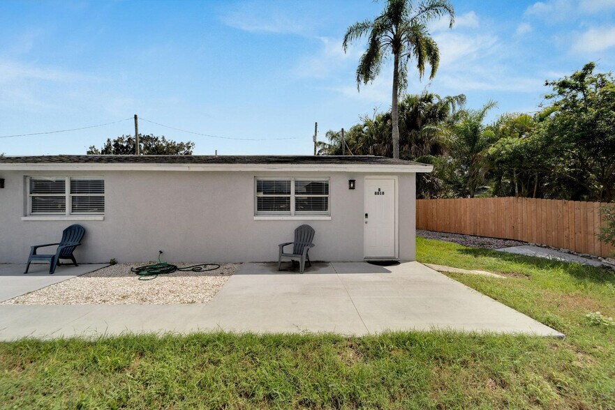 Building Photo - 8818 Rocky Creek Dr