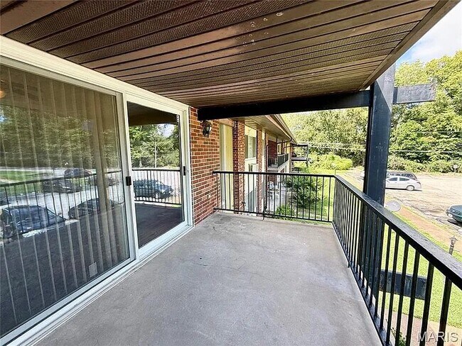Building Photo - 7601 Hazelcrest Dr