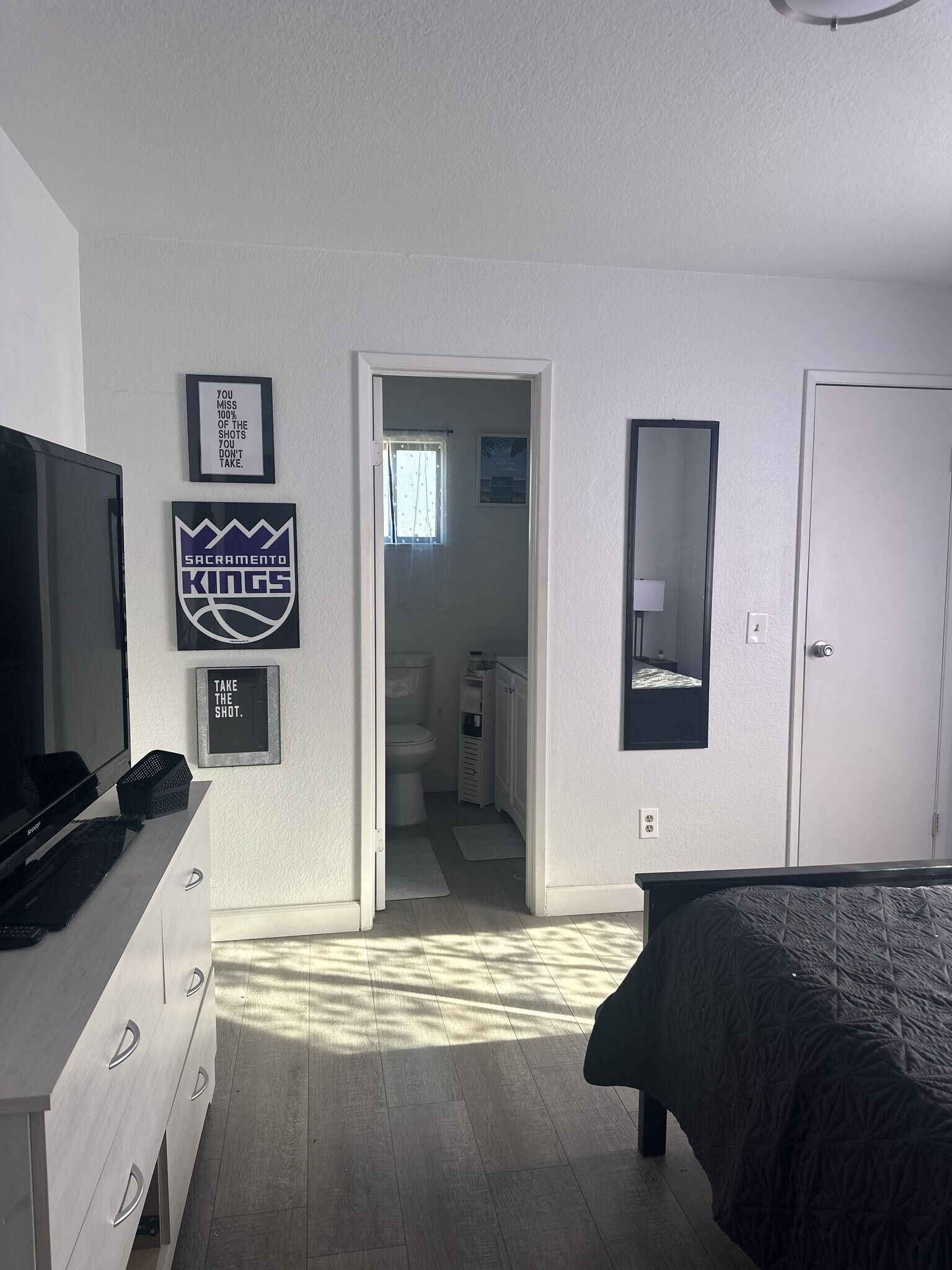 Building Photo - 1503 El Monte Ave