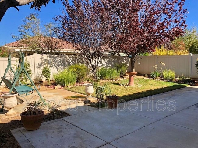 Building Photo - 1170 Wisteria Way