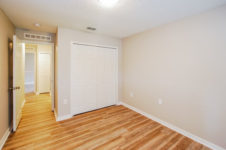 Building Photo - 1818 Jake Ln