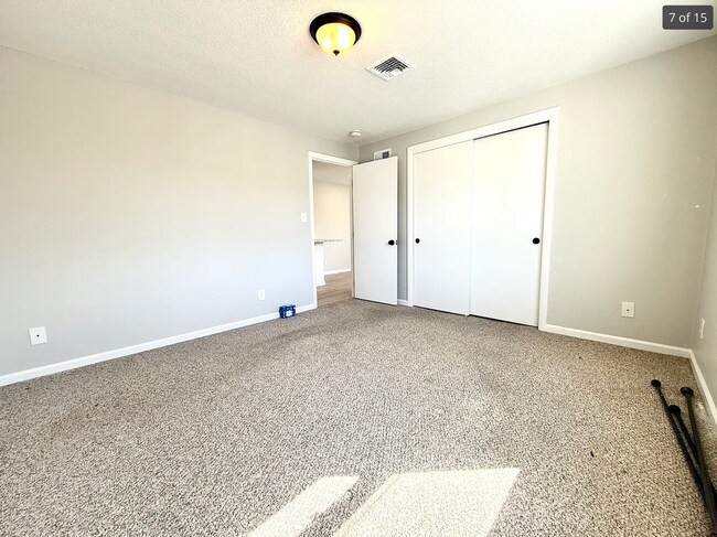 Building Photo - 1063 Tacoma St