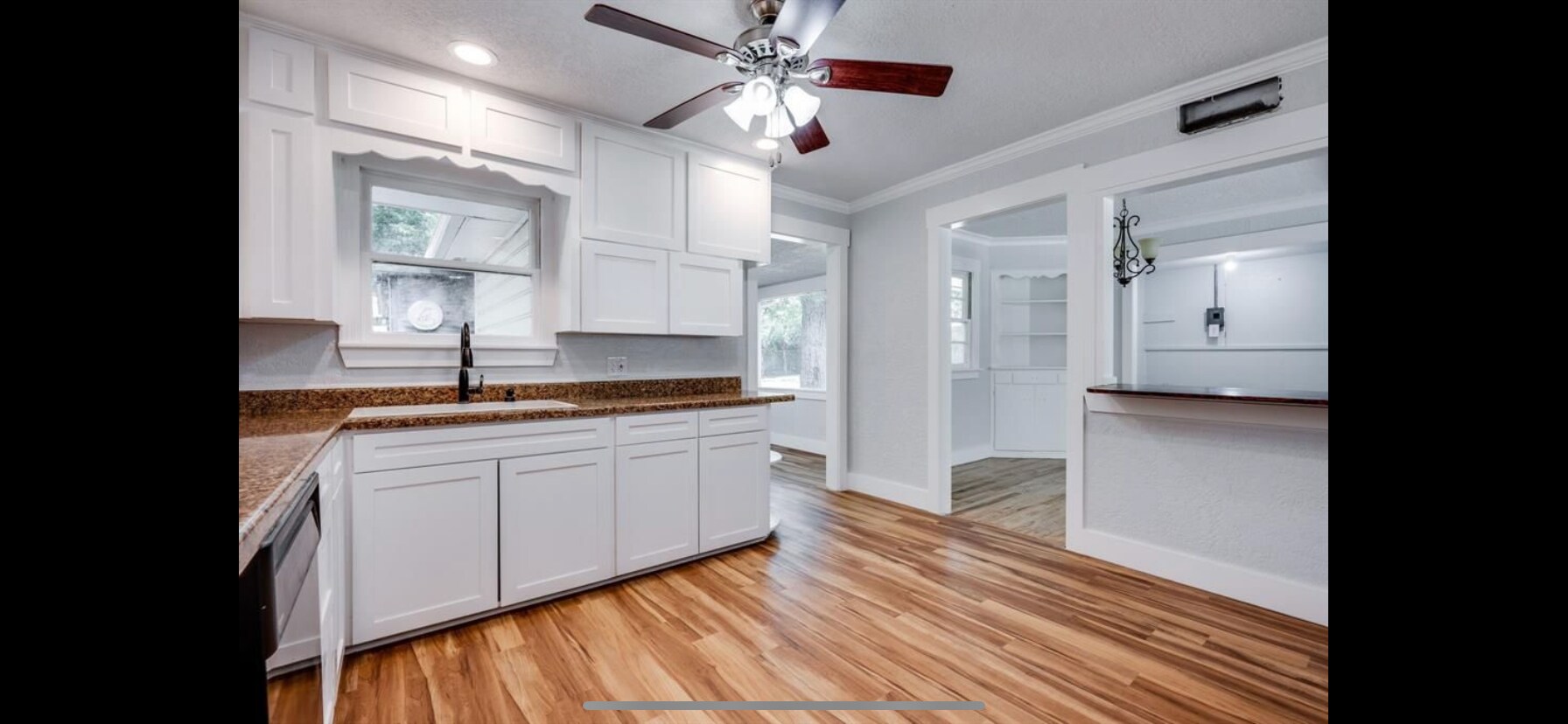 Building Photo - 702 W Brockett St