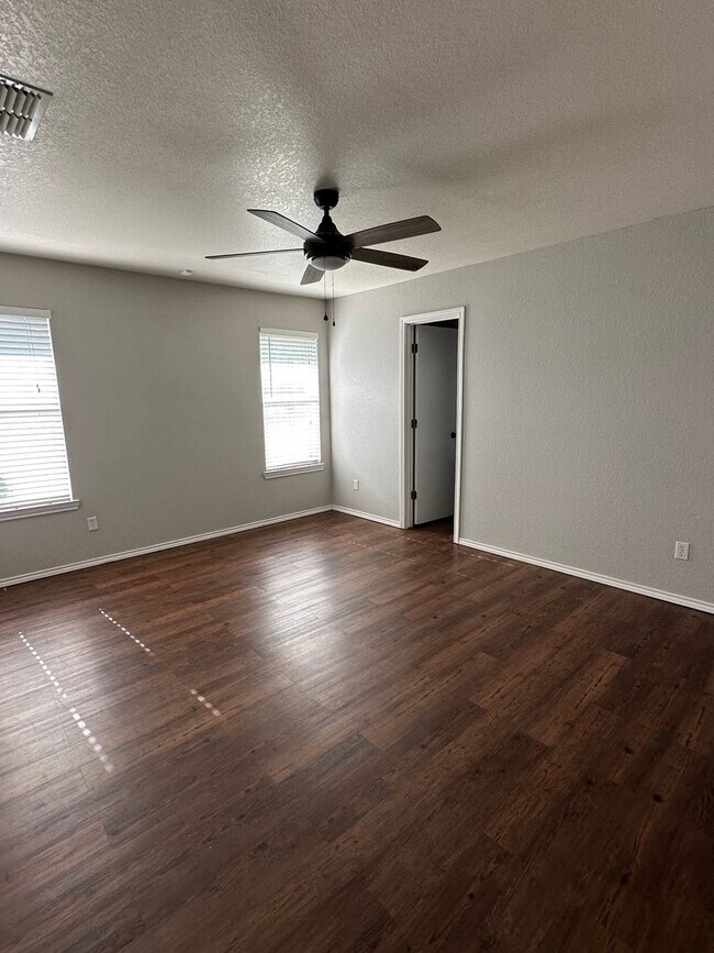 Building Photo - Updated Home in Great, Killeen Location