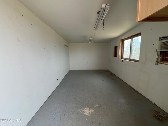 Building Photo - 47331 N Meander Rd