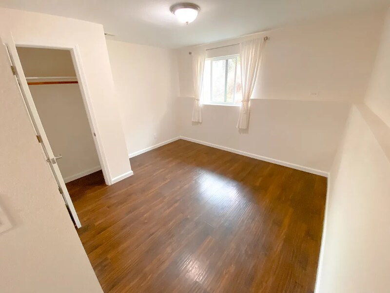 Building Photo - 29 Rockford Ave