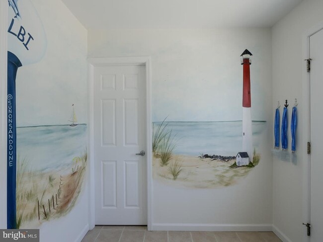 Building Photo - 121 E Sand Dune Ln