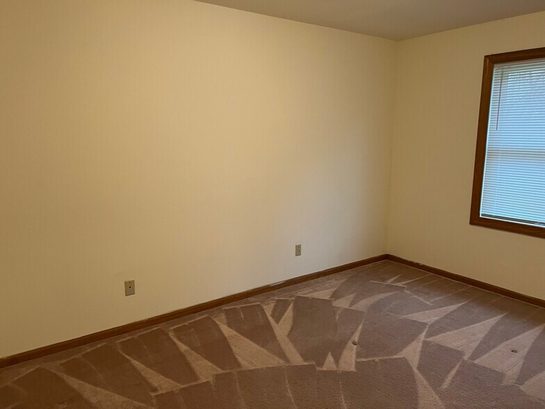 Building Photo - 1095 Heritage Ct