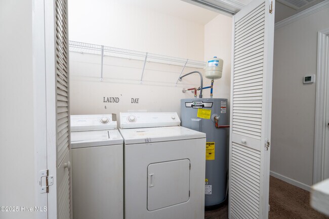 Building Photo - 306 Kenan Lp
