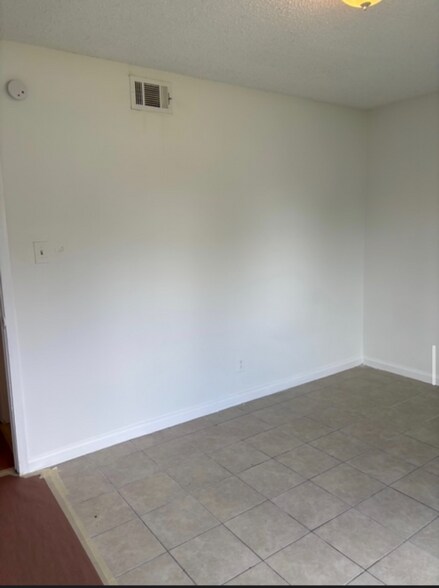Building Photo - 2906 Sweeney Ln