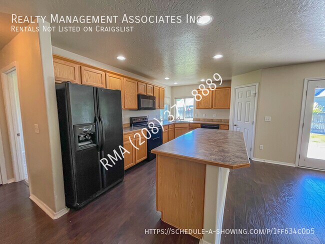 Building Photo - 5118 Lathrop Pl