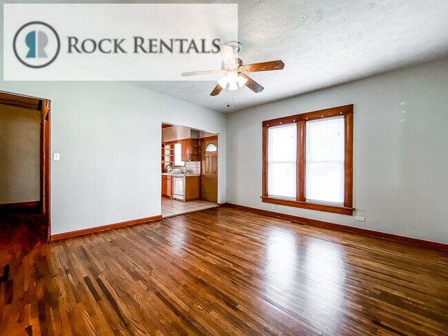 Building Photo - 3 Bed 1 Bath in Nickerson