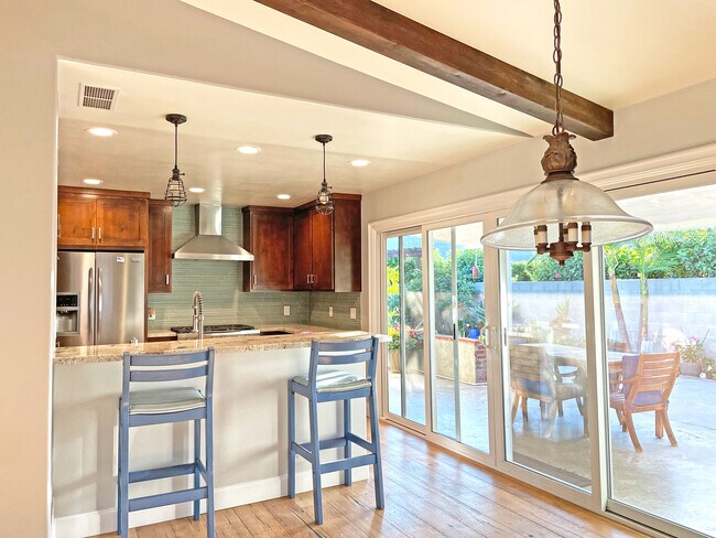 Building Photo - 4720 Emerald St