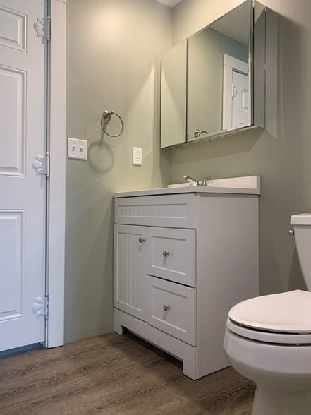 Building Photo - 1220 Fulton St W