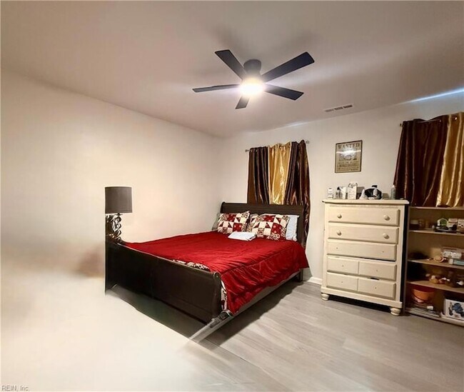 Building Photo - 2012 Springside Ct