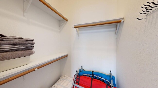 Building Photo - 609 Townplace Dr