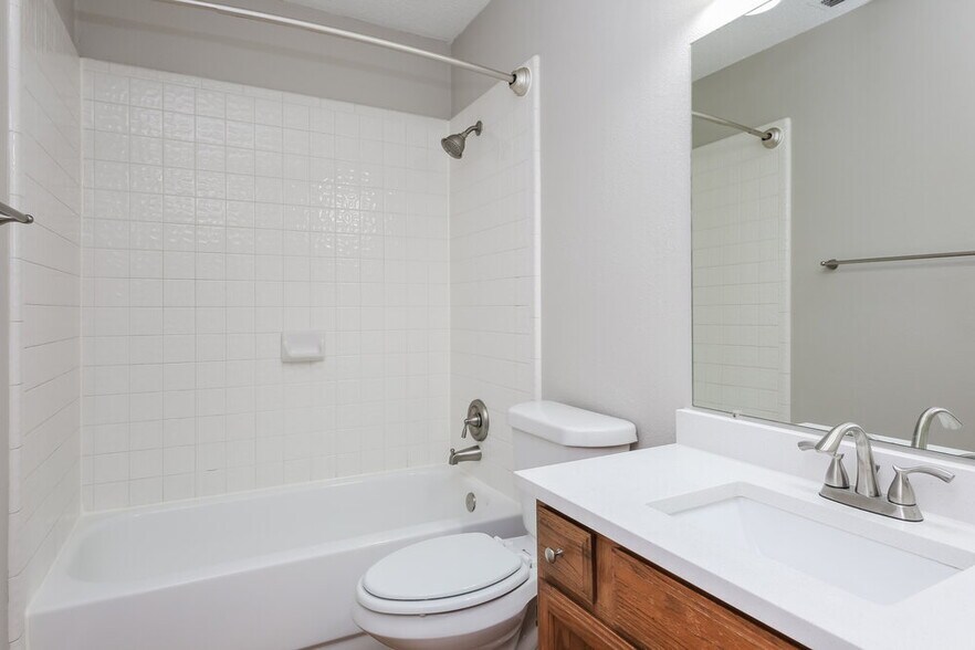 Building Photo - 808 Dawson St