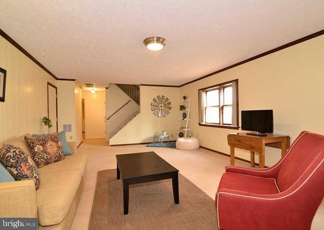 Building Photo - 5134 Shady Oak Ln