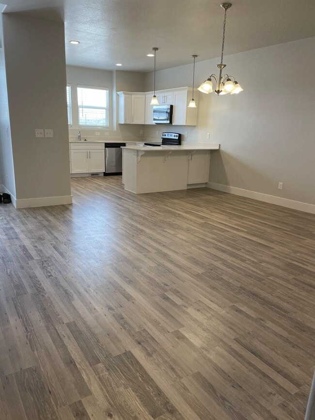 Building Photo - 3628 W Canyon Falls Dr
