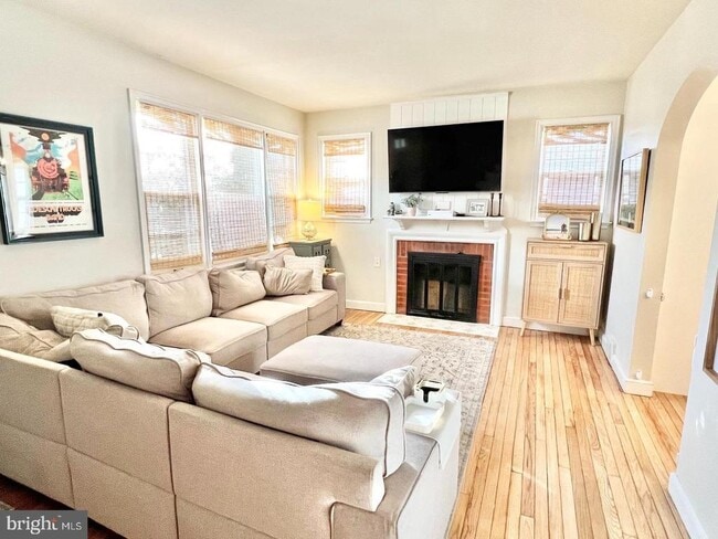 Building Photo - 503 Dorchester Ave