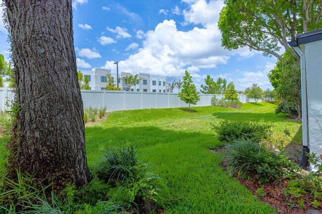 Building Photo - 4242 Deste Ct