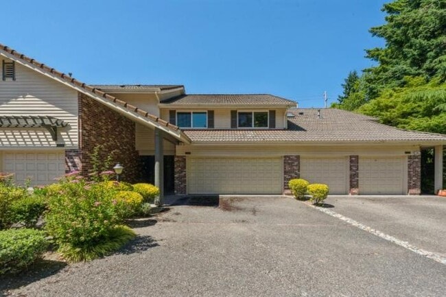 Primary Photo - 3 bedroom in Bellevue WA 98007