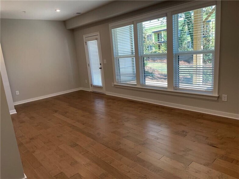 Building Photo - 1160 Ansel Ln NW