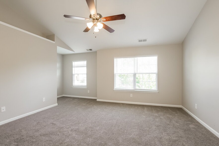 Building Photo - 3589 Catawba Creek Dr