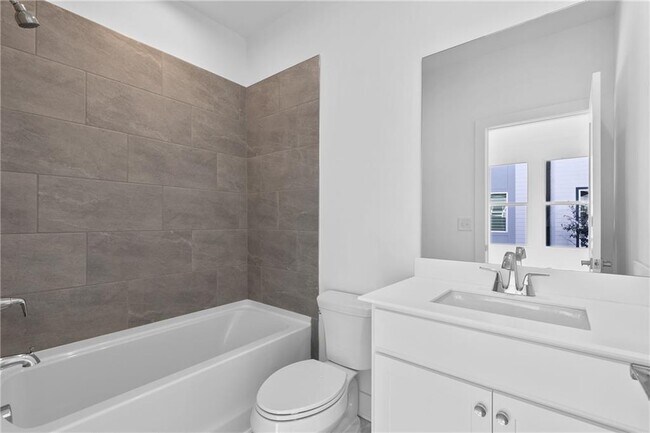 Building Photo - 515 Motivation Cir NW