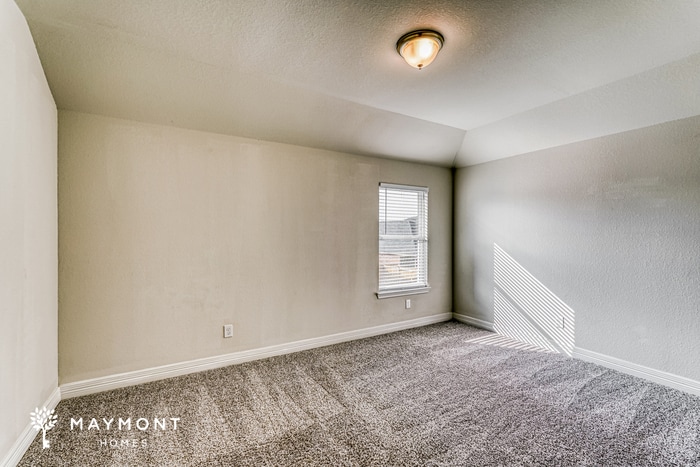 Building Photo - 22631 Rosebush Hl Rd