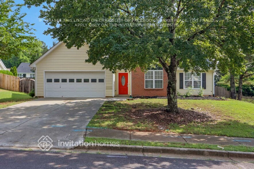 Building Photo - 370 Telford Dr
