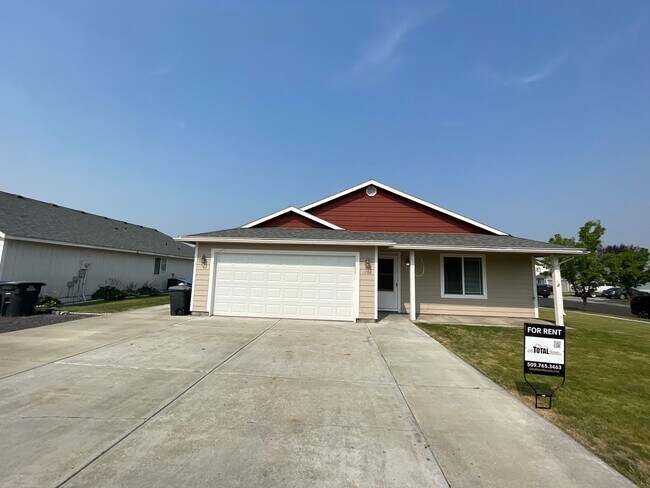 Building Photo - Spacious 1,520 Sq. Ft. Home with Open Floor Plan