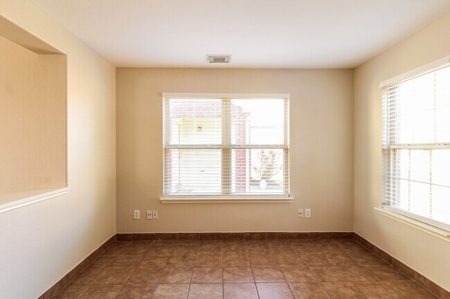 Building Photo - 29415 Legends Hill Dr