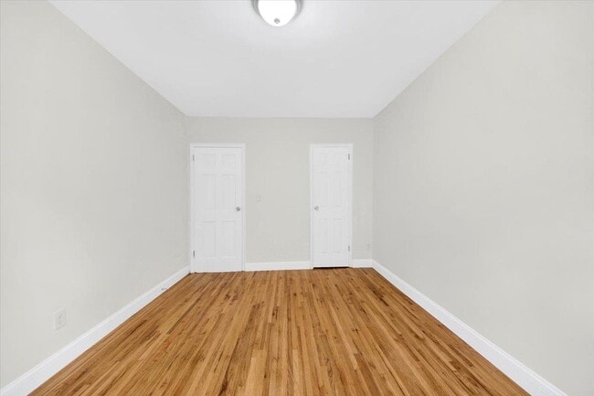 Building Photo - 4392 Carpenter Ave
