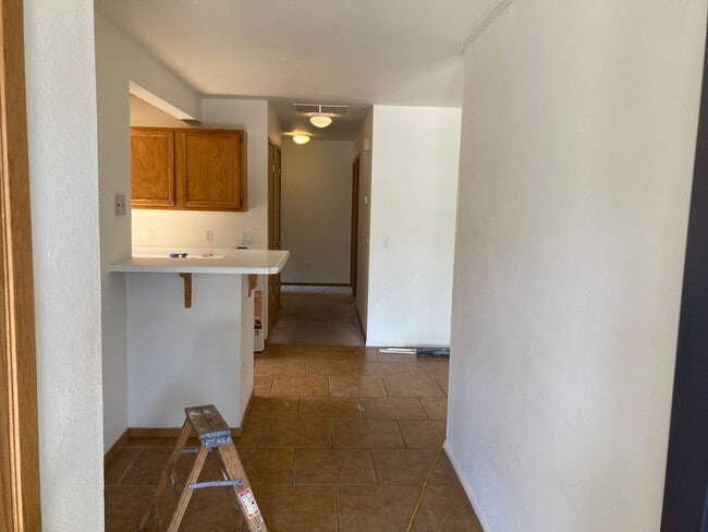Building Photo - 179 Hermosa Cir