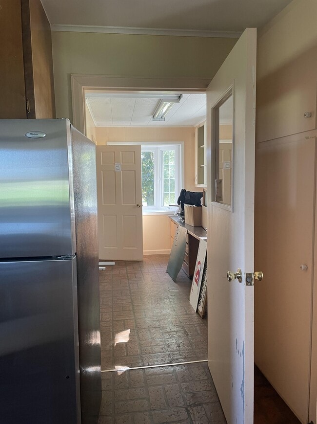 Building Photo - 7020 Brown Rd