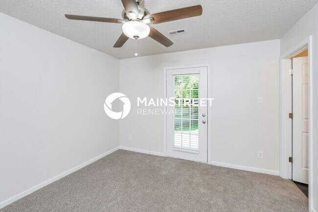 Building Photo - 3 Bedroom Pet-Friendly Home in MARYVILLE, ...