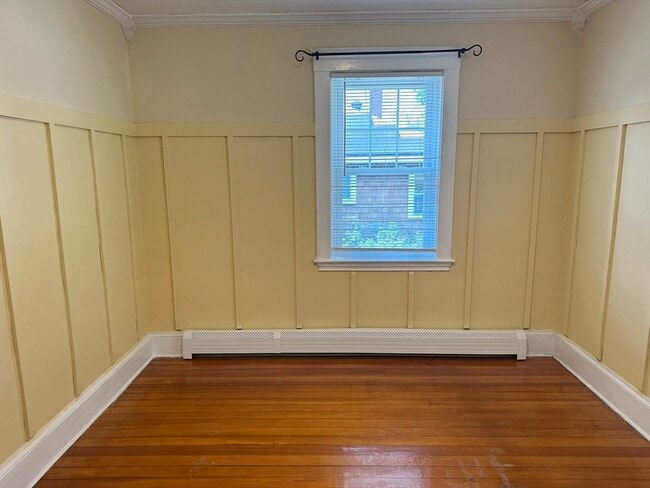 Building Photo - 31 Acton St